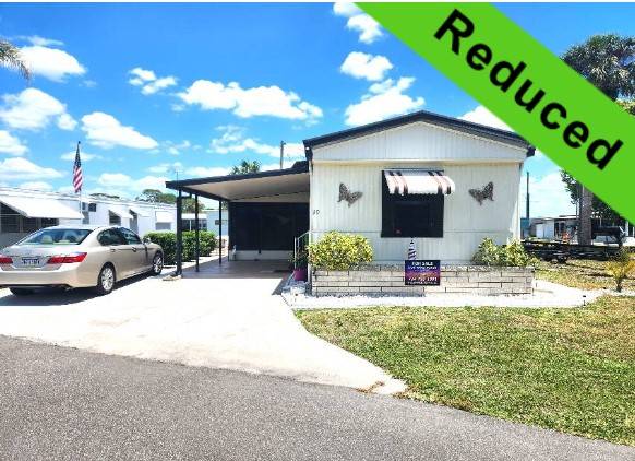 Palmetto, FL Mobile Home for Sale located at 29 Lakeview Dr Coach House